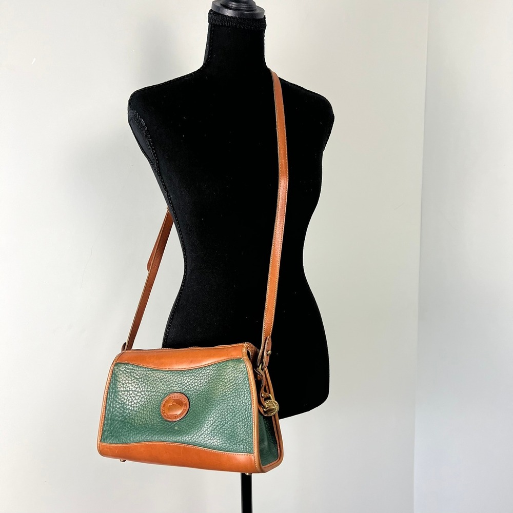 Vtg Dooney & Bourke Hunter Green British Tan All Weather Leather Crossbody Bag